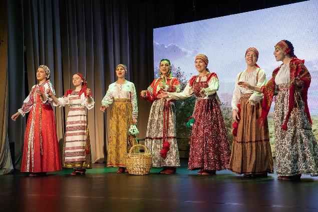 Ой да капель. ЯРОМИЛЪ ансамбль Тюмень. Фольклорного ансамбль ЯРОМИЛЪ. Фольклорный ансамбль «ЯРОМИЛЪ» фото. Группа Яромил Тюмень новые фото.